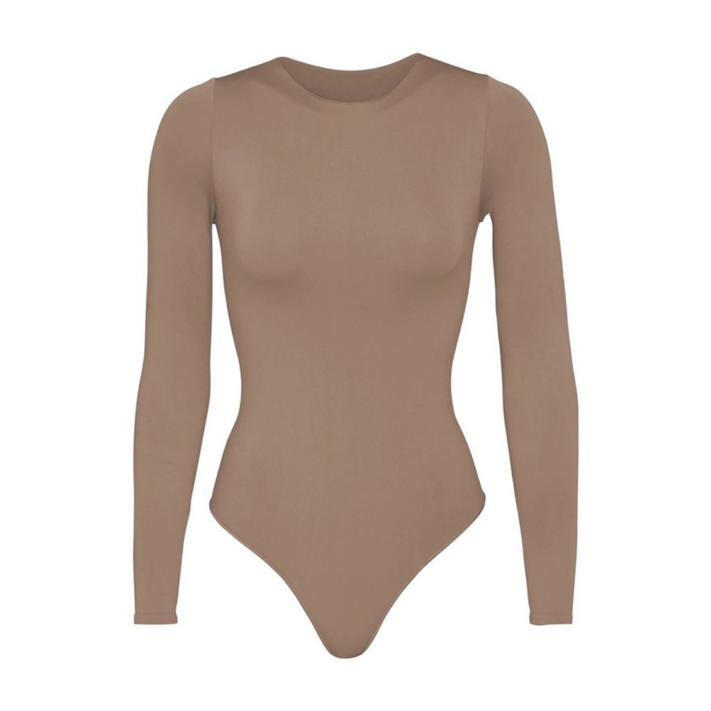 🤎RARE NEW SKIMS ESSENTIAL LONG SLEEVE BODYSUIT IN DESERT XXS/XS
